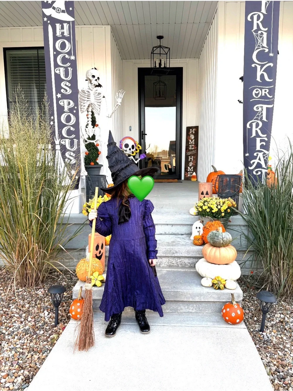 N/A official elphaba